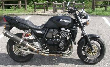 にしやんさんのZRX1100